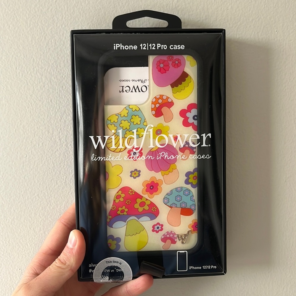 Wildflower Groovy Shroom IPhone 12 case